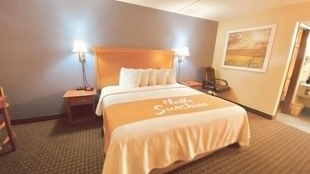 Days Inn By Wyndham Salina South Buitenkant foto