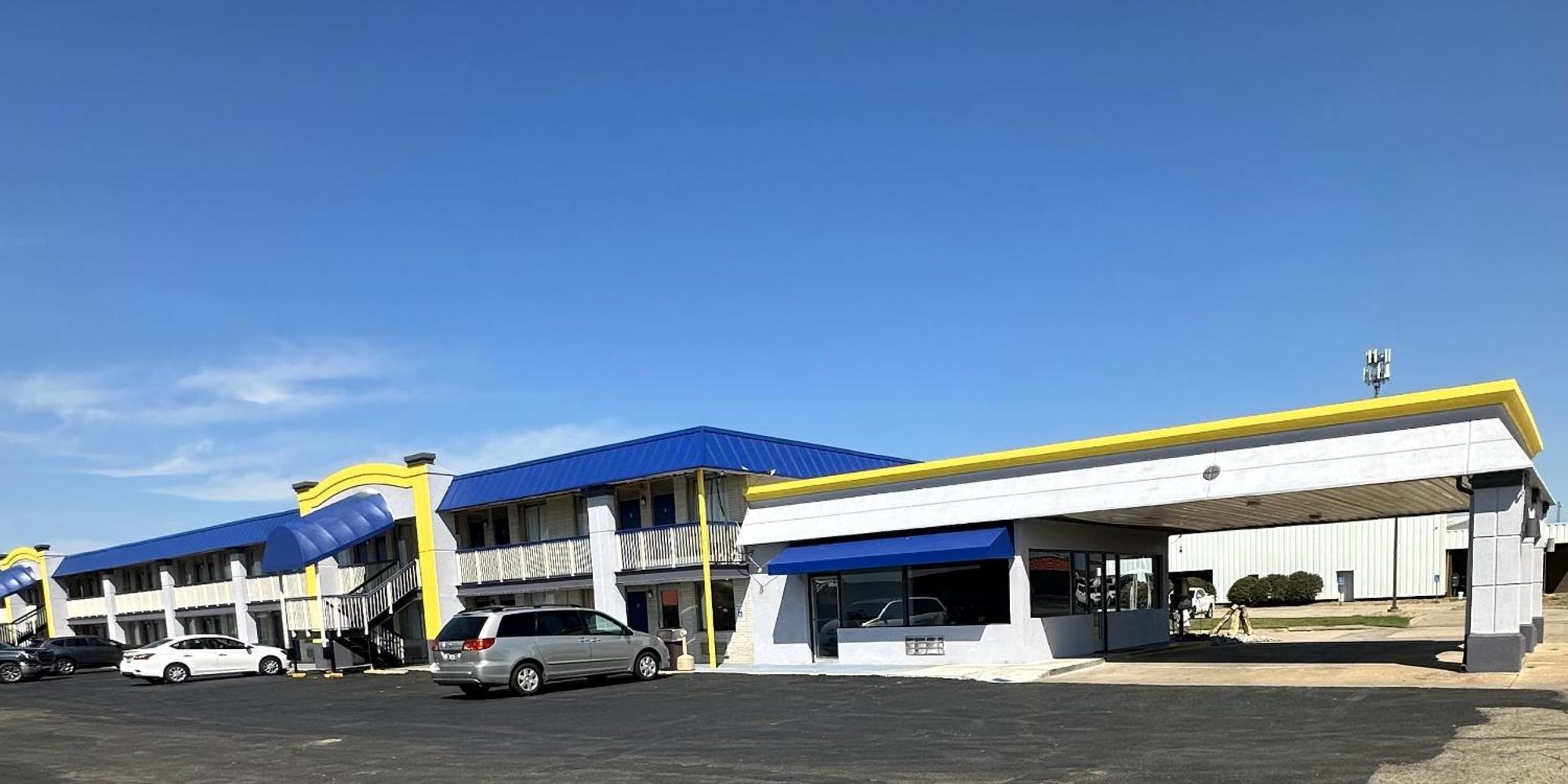 Days Inn By Wyndham Salina South Buitenkant foto